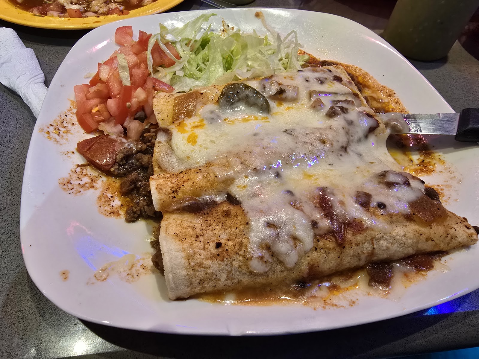Pueblo Jalisco's Bar dining room